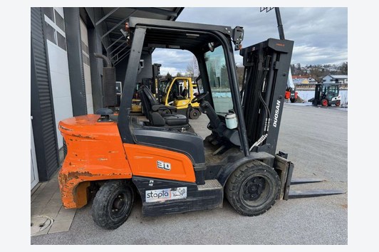 Doosan D30NXS