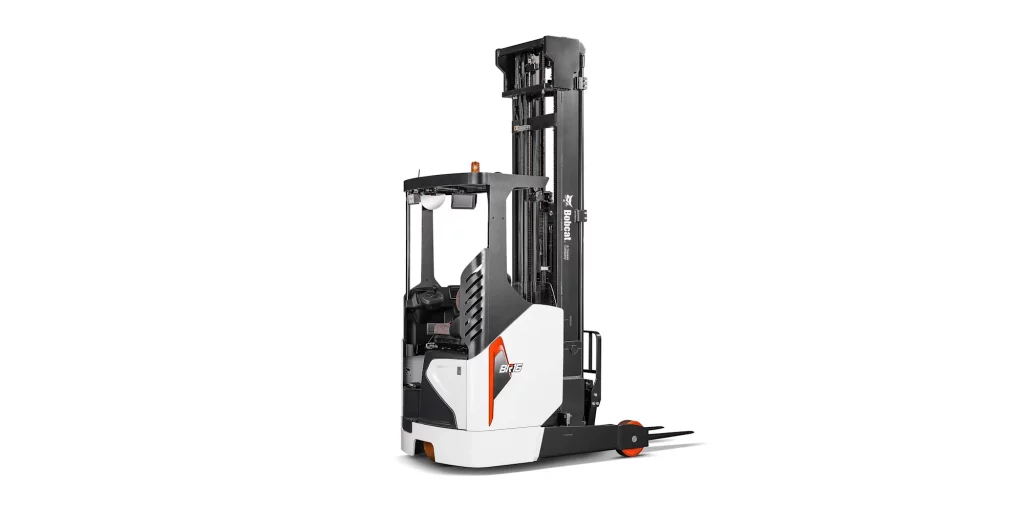 Bobcat BR16J-9 Schubmaststapler mit ausgefahrenem Hubmast