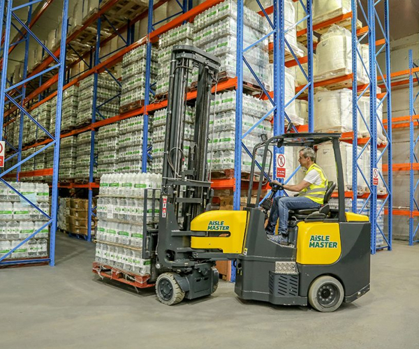 Aisle-Master Schmalgangstapler