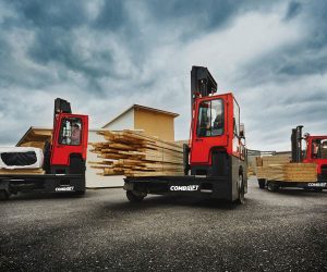 Combilift C-Serie Multidirektional-Stapler in Rot