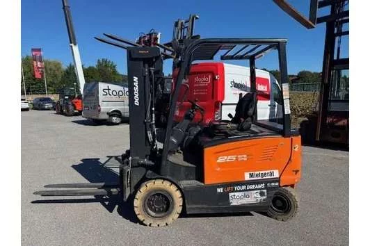 Doosan B25X-7 Plus