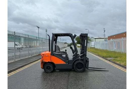 Doosan D35C-7